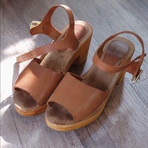 Ecote Clogs